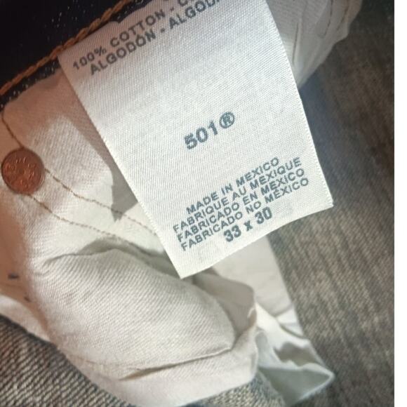 Levi’s 501 Men’s Jeans 33x23 Button Fly Straight Leg Blue Denim Red Tab Patch - Picture 6 of 10